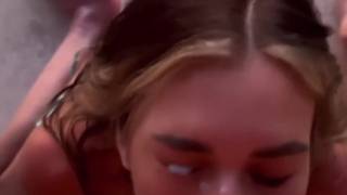 La star di internet urfavbellabby si fa scopare