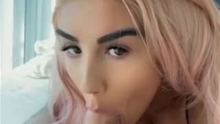 La modella Sundaebunsdae ha bisogno di più orgasmi al giorno La modella Sundaebunsdae ha bisogno di più orgasmi al giorno