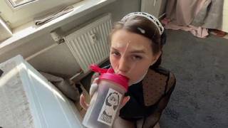 Per sentire un'espulsione facciale, riceve il pompino più sensuale