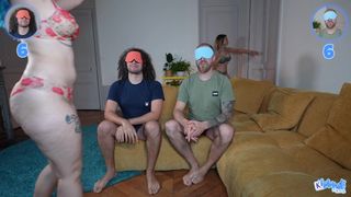 Khalamite e amico succhiano il cazzo e scopano in un quartetto