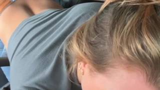 La bionda fa sborrare il suo uomo in bocca dopo un pompino La bionda fa sborrare il suo uomo in bocca dopo un pompino