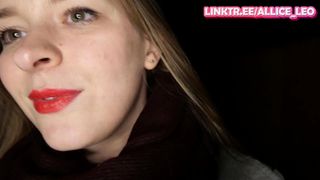 Faccio una sega a un autista sconosciuto durante la notte.