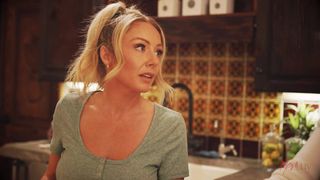 Le fighe delle lesbiche Sadie Summers e Braylin Bailey si sono scaldate