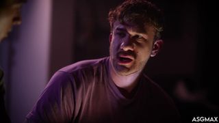 L'ultimo desiderio di Jayden Marcos è di perdere la sua verginità anale