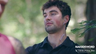 Heath e Paul Wagner si rincontrano per scopare nella foresta