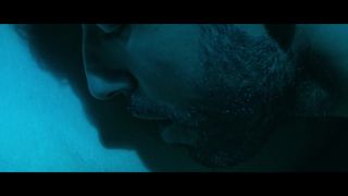 Un film molto erotico con una sirena che adora essere scopata