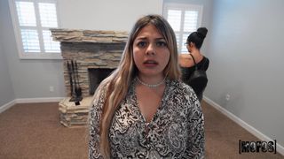 Parker Ambrose, scopa Isabella Jules durante una porta aperta!