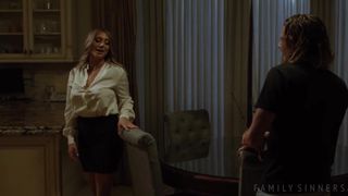 Tyler Nixon sta spiando intorno alla sua suocera Kayley Gunner